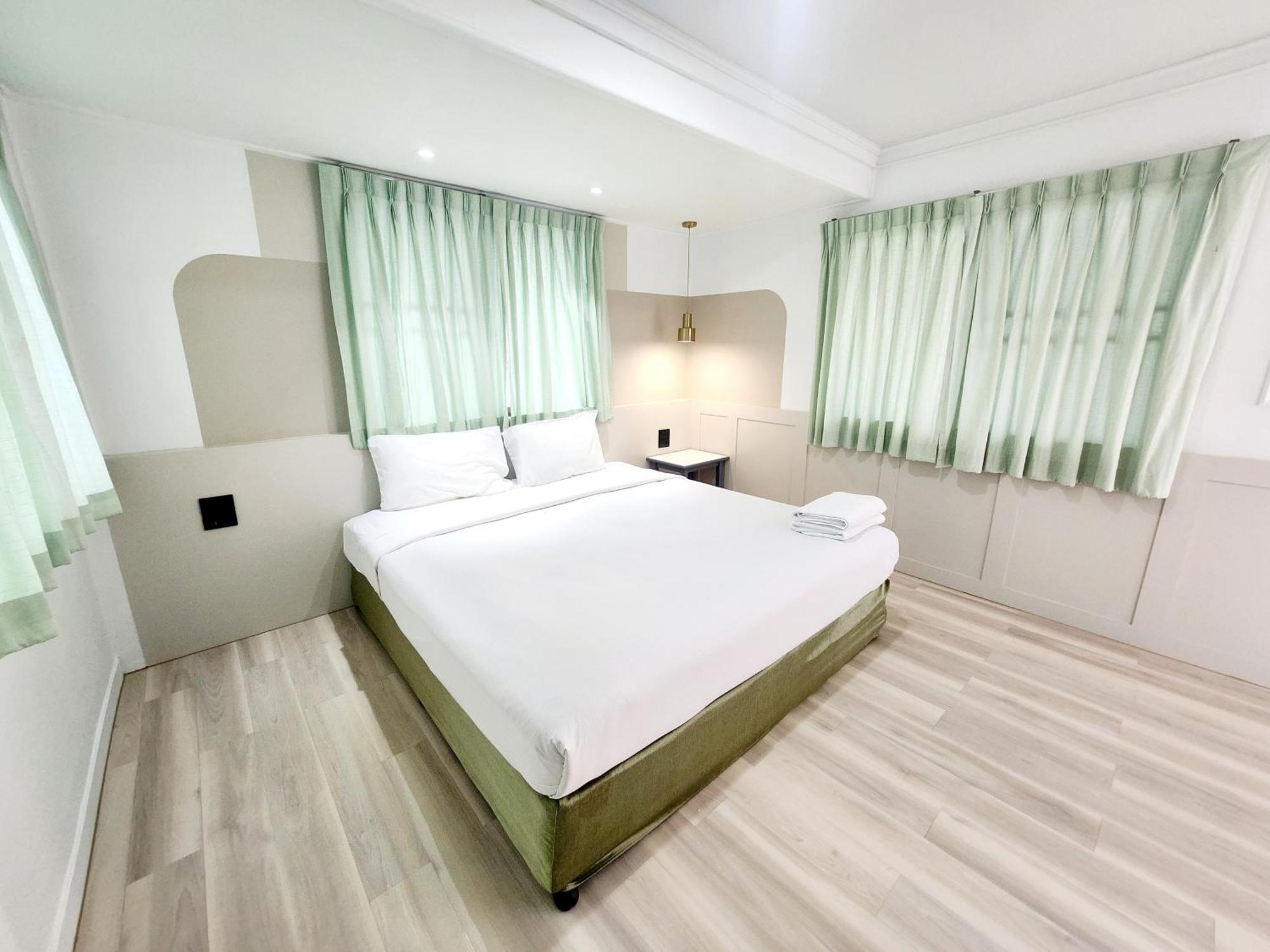 Seatel Phuket, Patong Beach Экстерьер фото