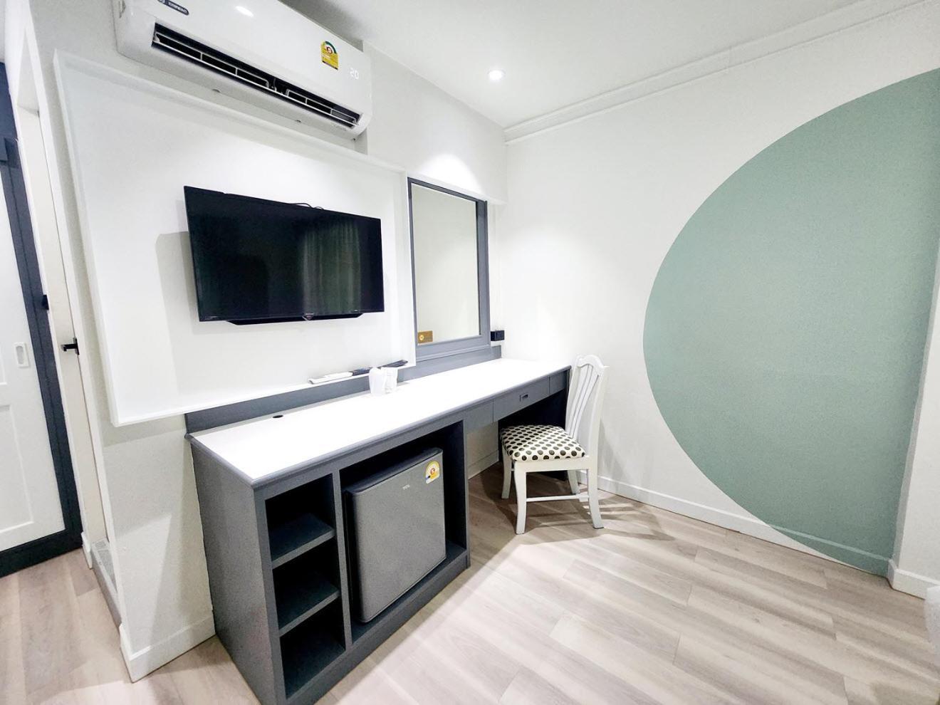 Seatel Phuket, Patong Beach Экстерьер фото