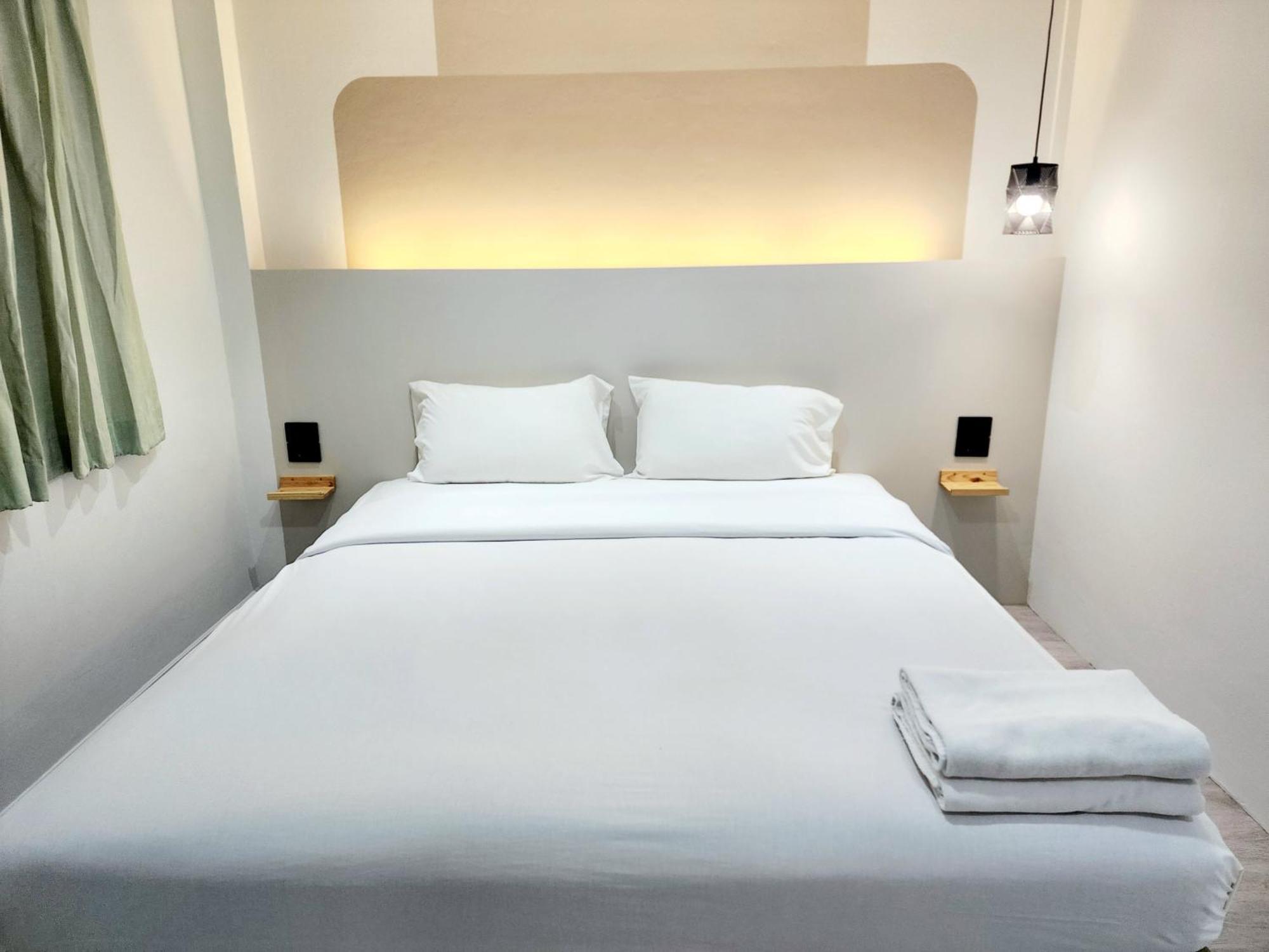 Seatel Phuket, Patong Beach Экстерьер фото
