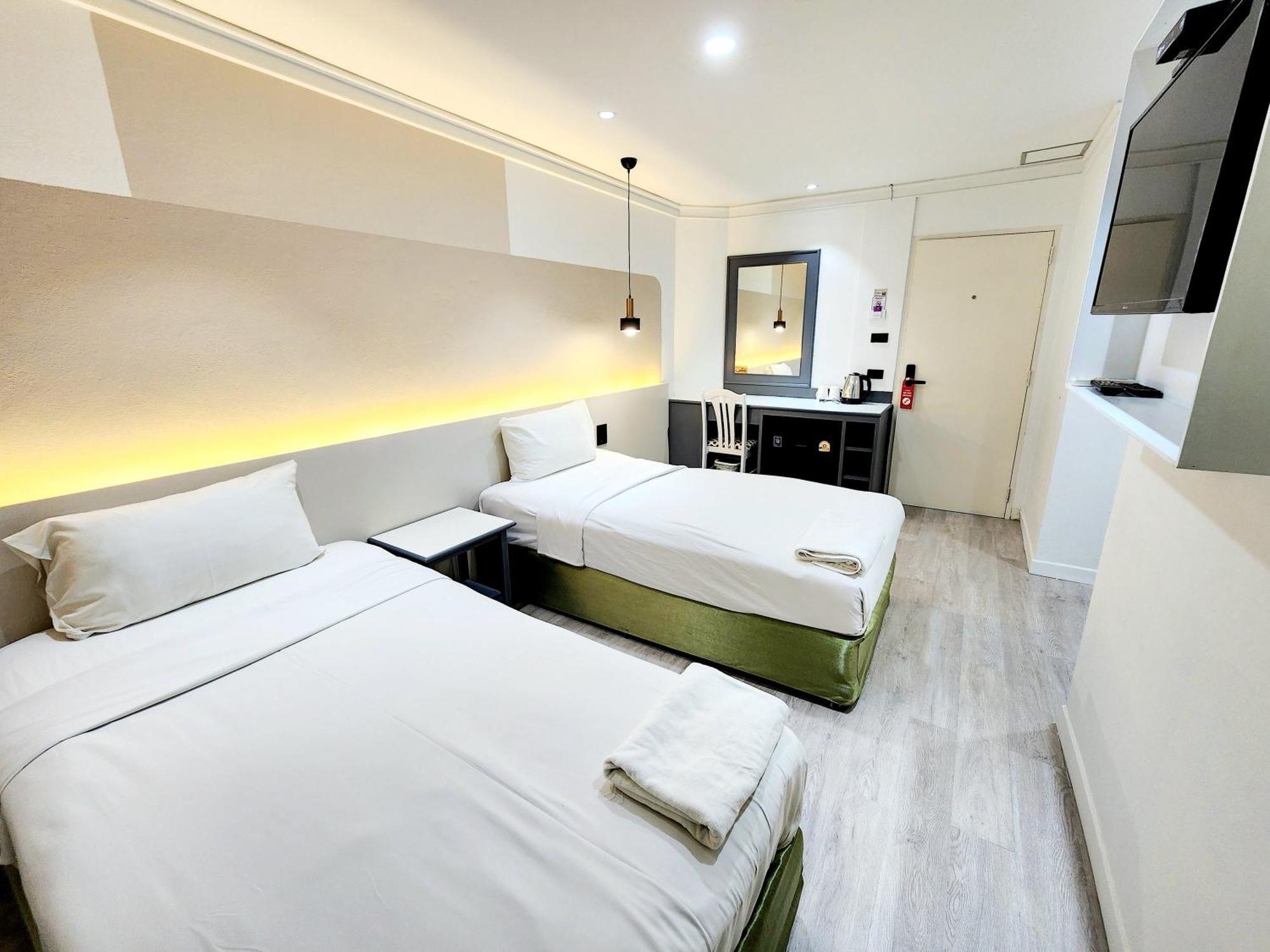 Seatel Phuket, Patong Beach Экстерьер фото