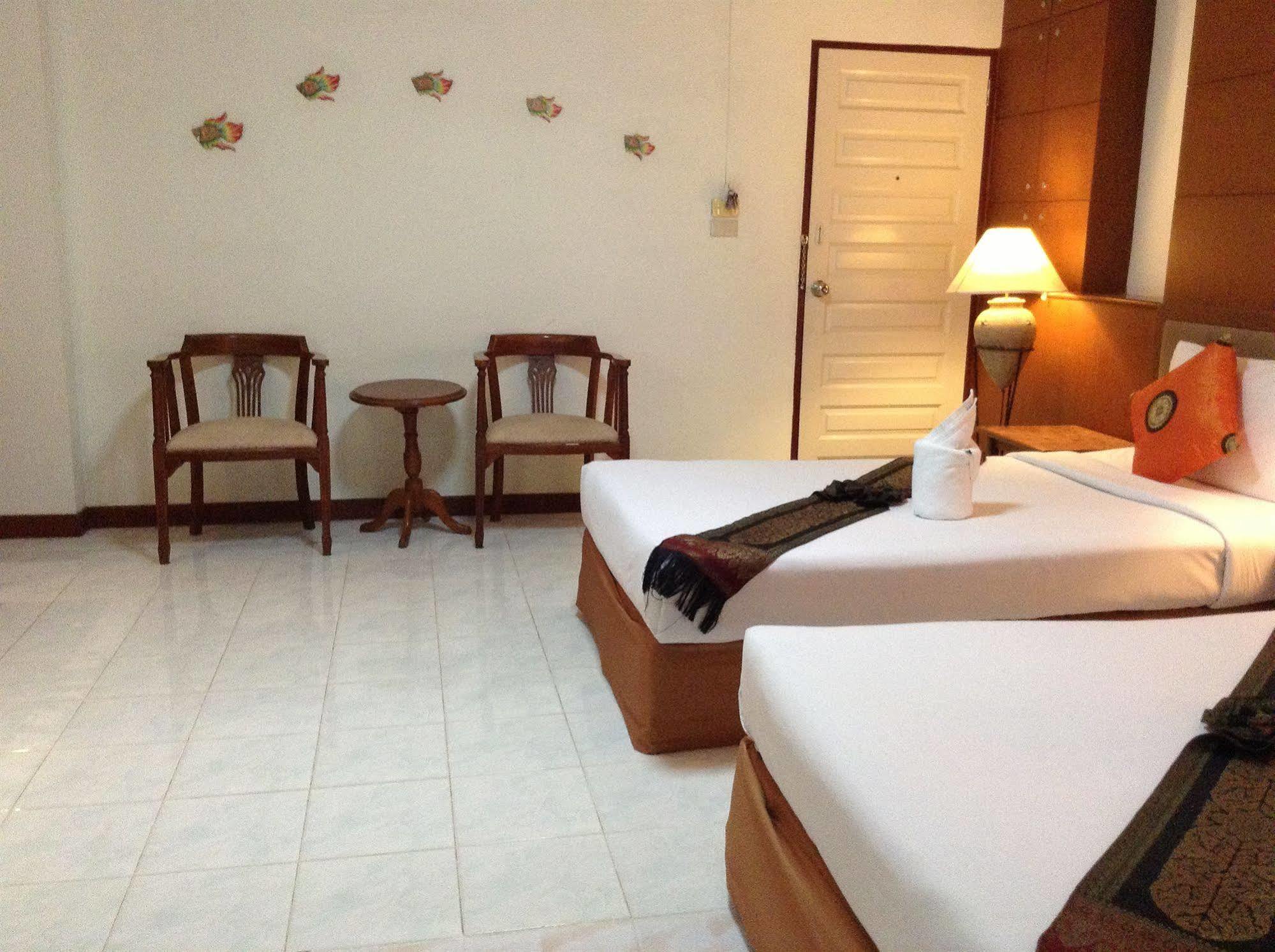 Seatel Phuket, Patong Beach Экстерьер фото